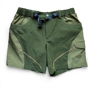 Columbia Boys Omni-Shade Belted Cargo Hiking  Fishing Shorts Green Sz M